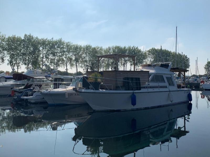 Hotel Magnifique Bateau Maison Ouistreham Exterior foto