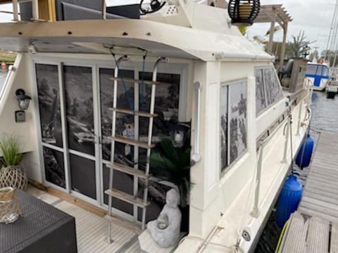 Hotel Magnifique Bateau Maison Ouistreham Exterior foto